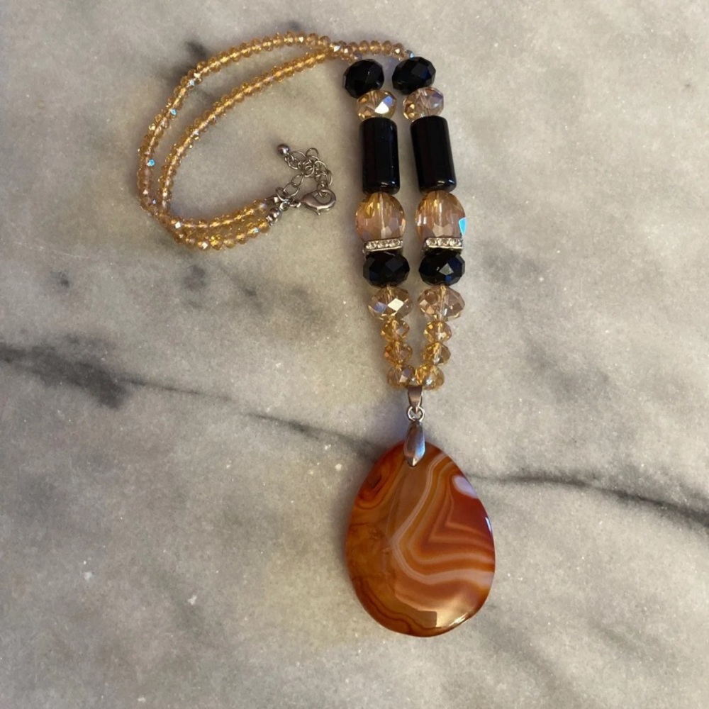 Banded Carnelian Agate Necklace - Picture 1 of 9